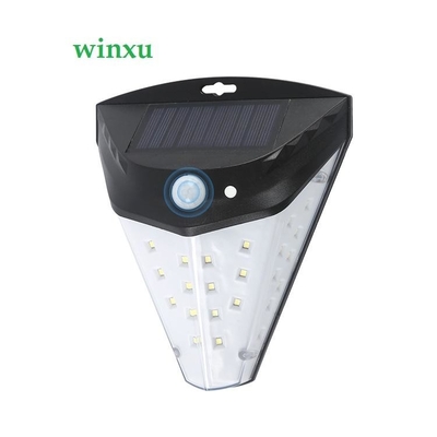 Besar Wide Angle 42led Solar Powered LED Wall Light 2700K Untuk Halaman Taman
